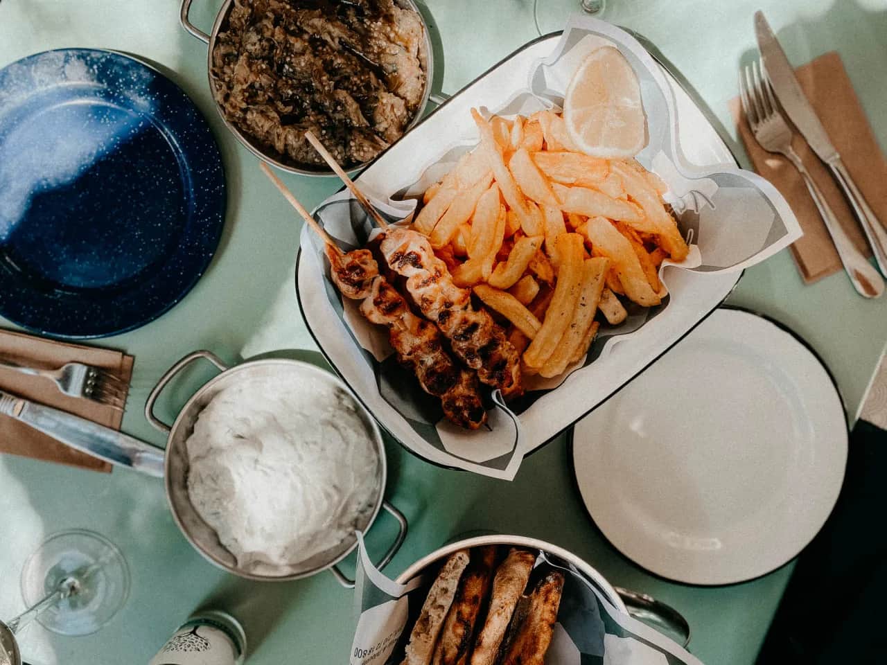 Ateny gdzie zjeść: najlepsze miejsca na tradycyjne i nowoczesne dania